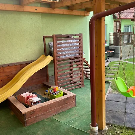 Apartmany Jedovnice شقة *