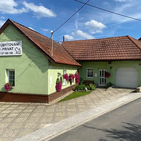 דירה Apartmany Jedovnice ידובניצה